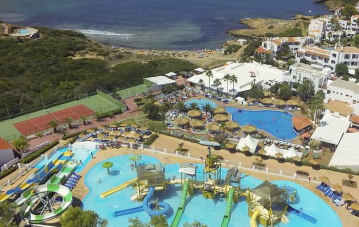 Le Carema Club Playa propose un bel aquapark en accès illimité (sur la pho