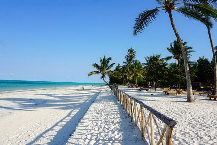 Cliquer sur la photo pour accéder à la fiche technique du Club Framissima Paje Palm Beach Resort à Zanzibar