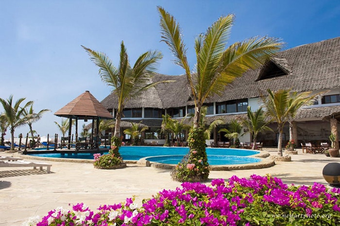 Cliquez sur la photo pour accéder à la fiche technique du Oclub Jacaranda Beach Resort à Zanzibar
