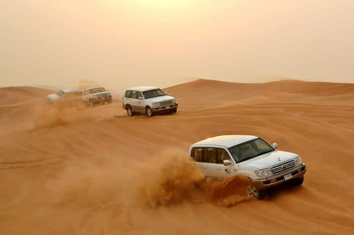 Le dune bashing dans les environs de Dubai.
