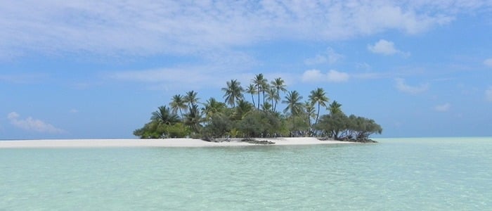 Voici la petite île du Soleil Levant appartenant au Rhiveli The Dream, sur laquelle vous pourrez jouer les Robinson le temps d'une nuit !