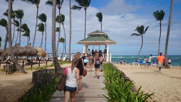 La plage du Sirenis Tropical & Cocotal Suites