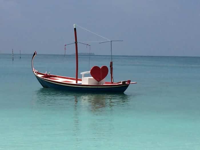 Pour les futurs mariés, le bateau Honeymoon vous attend au Meeru !