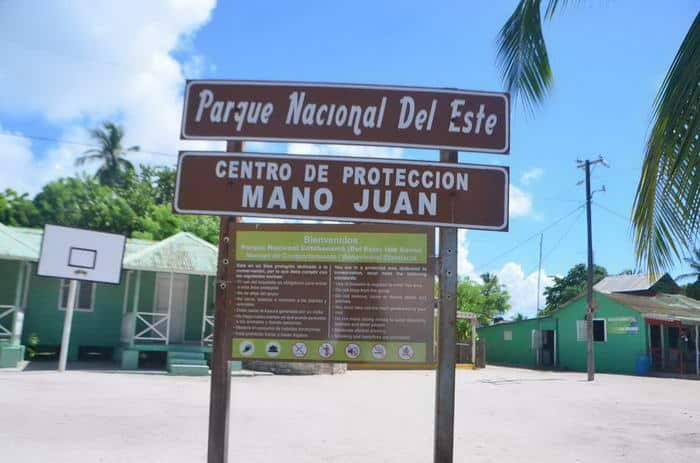 Bienvenue dans le petit village de Mano Juan sur l'île de Saona