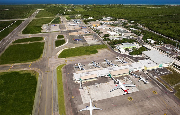 Et voici aujourd'hui une vue de l’aéroport international de Punta Cana ! 
