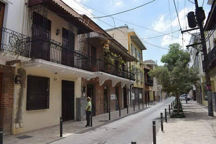 Ses petites rues sont typiques des villes sud-américaines