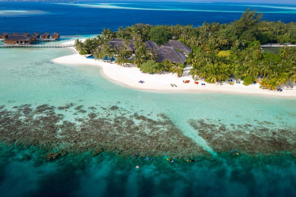 VILAMENDHOO ISLAND RESORT 4* MALDIVES